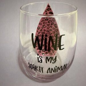 Handmade Wine Glass with Pink Leopard Print